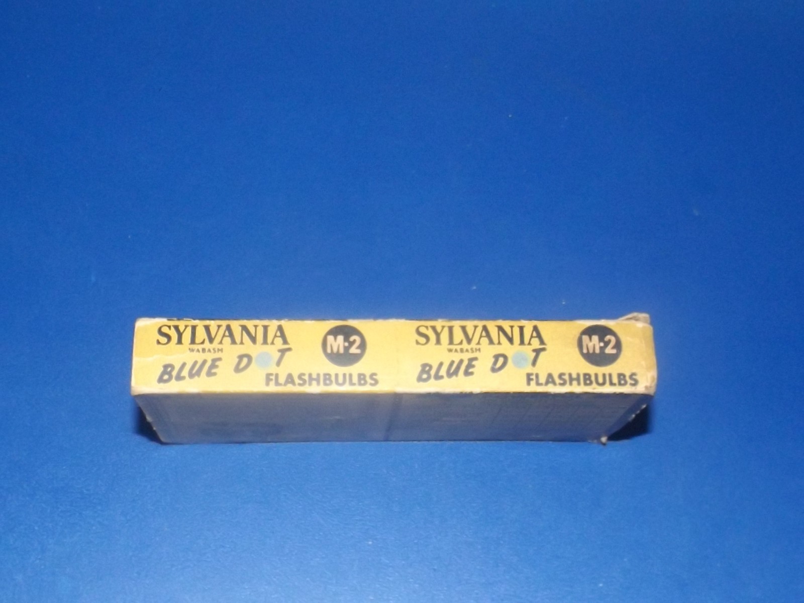 VINTAGE 12 M-2 SYLVANIA BLUE DOT SUPER-FLASH BULBS