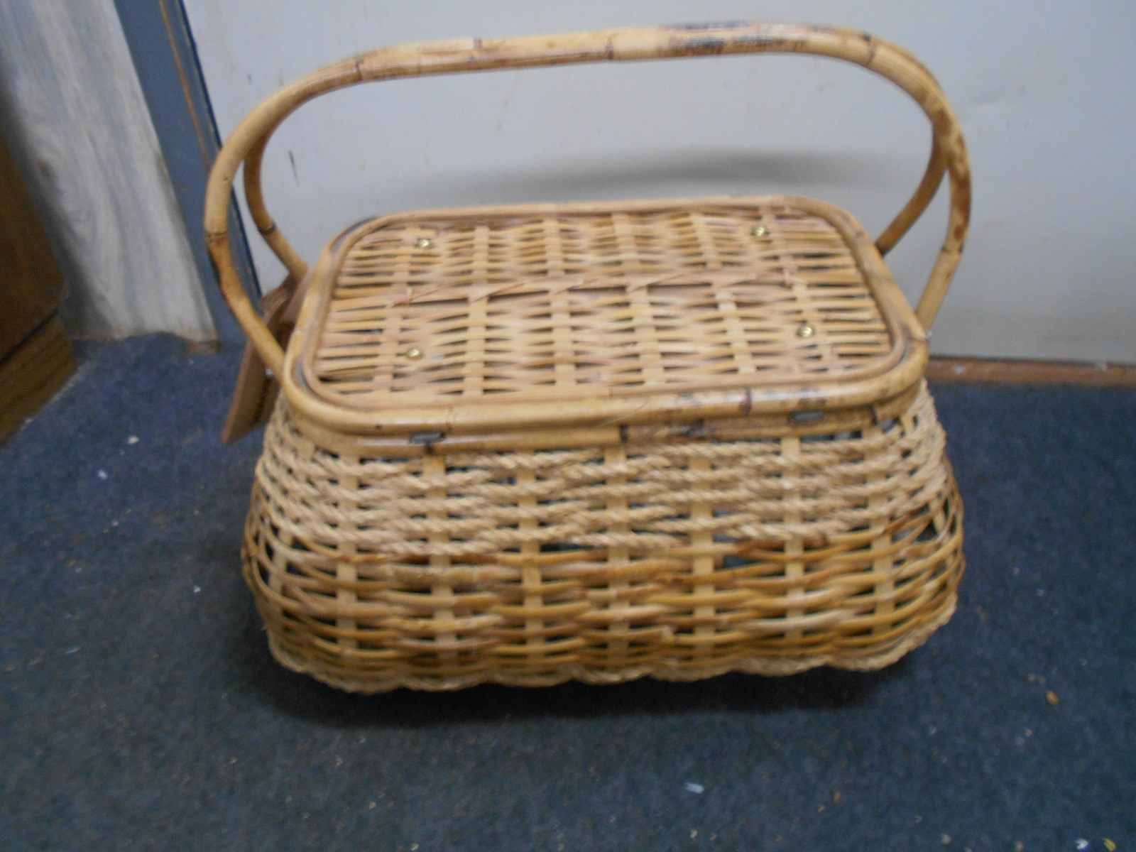 Vintage Bamboo Rattan Picnic Basket with golf design fabric inside bamboo handle