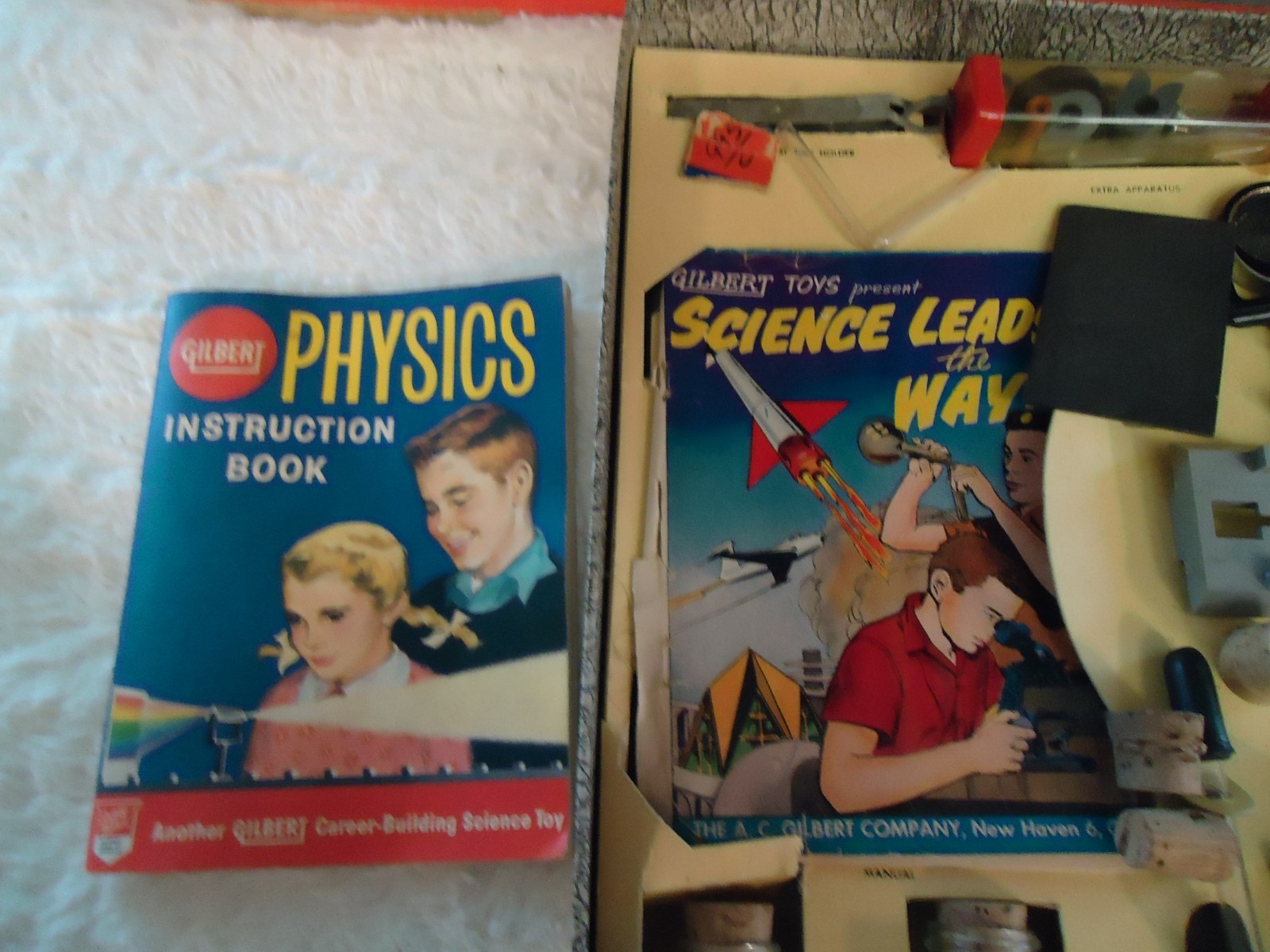 VINTAGE 1959 / 1960'S GILBERT PHYSICS PLAY SET NO. 15180 ( not complete )