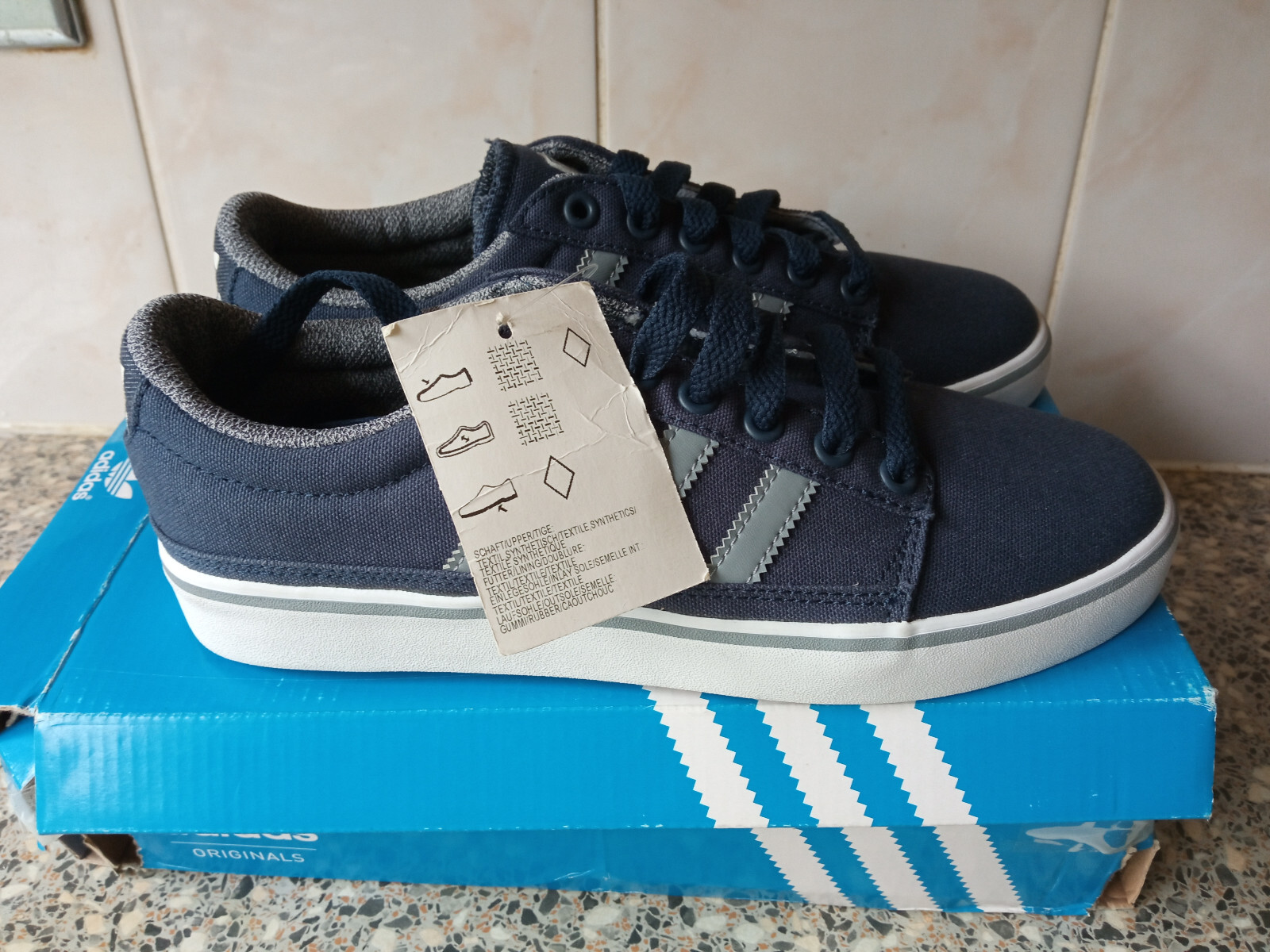 adidas skateboarding rayado lo grey