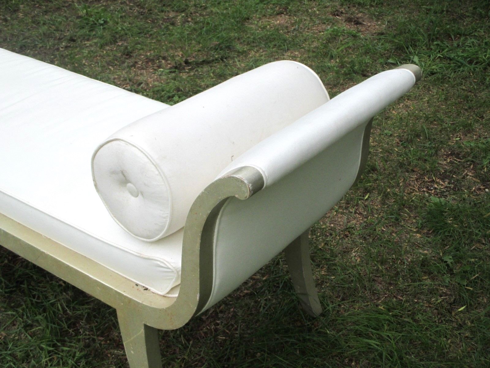 A WONDERFUL MID CENTURY CLASSICAL GRECIAN SILVER GILT RECAMIER CHAISE