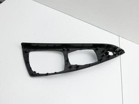 BMW F11 10-13 5er 525D Blende Einbaurahmen für Mittelkonsole Rechts Vorne BMW F11 10-13 5er 525D 25.01.2011 9206840... Vorschau 4
