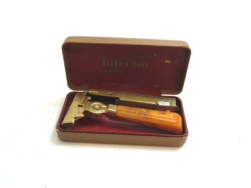 Schick Protector 3D 007 James Bond カミソリ Schick Protector 3D 007 James Bond razor #ea95b4 | eBay