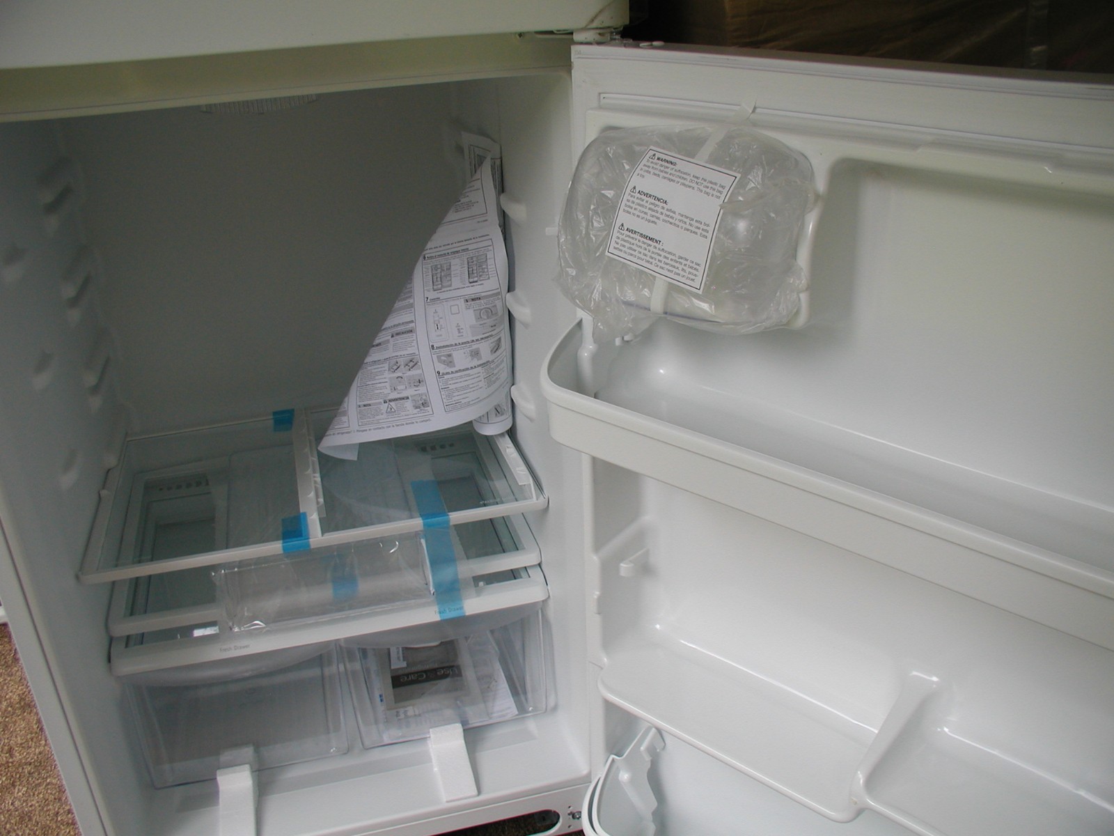 Frigidaire Top Mount Refrigerator,  White, FFHT2032tp1