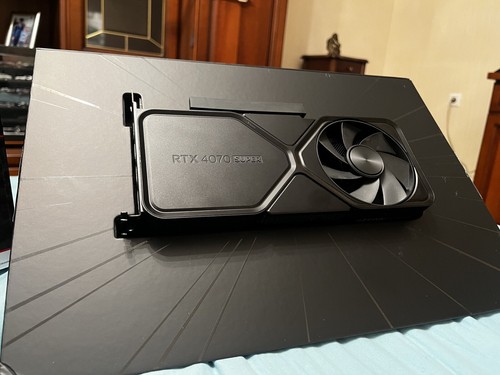 NVIDIA GeForce RTX 4070 Super Founders Edition 12GB GDDR6X NVIDIA GeForce RTX 4070 Super Founders Edition 12GB GDDR6X