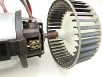 Mercedes W221 S320 05-09 Gebläsemotor Lüftermotor Heizungsgebläse Mercedes W221 S320 05-09 25.07.2006 A2218202714... Vorschau 4