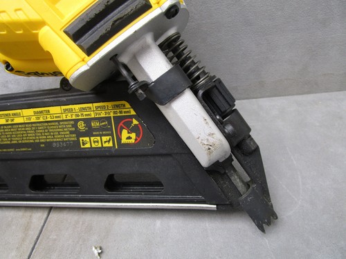 Dewalt DCN692 Cordless 2 Speed Framing Nailer Brushless 20 Volt Max Bare Tool