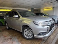 2018 Mitsubishi Outlander 2.4h TwinMotor 13.8kWh Juro CVT 4WD Euro 6 (s/s) 5dr E