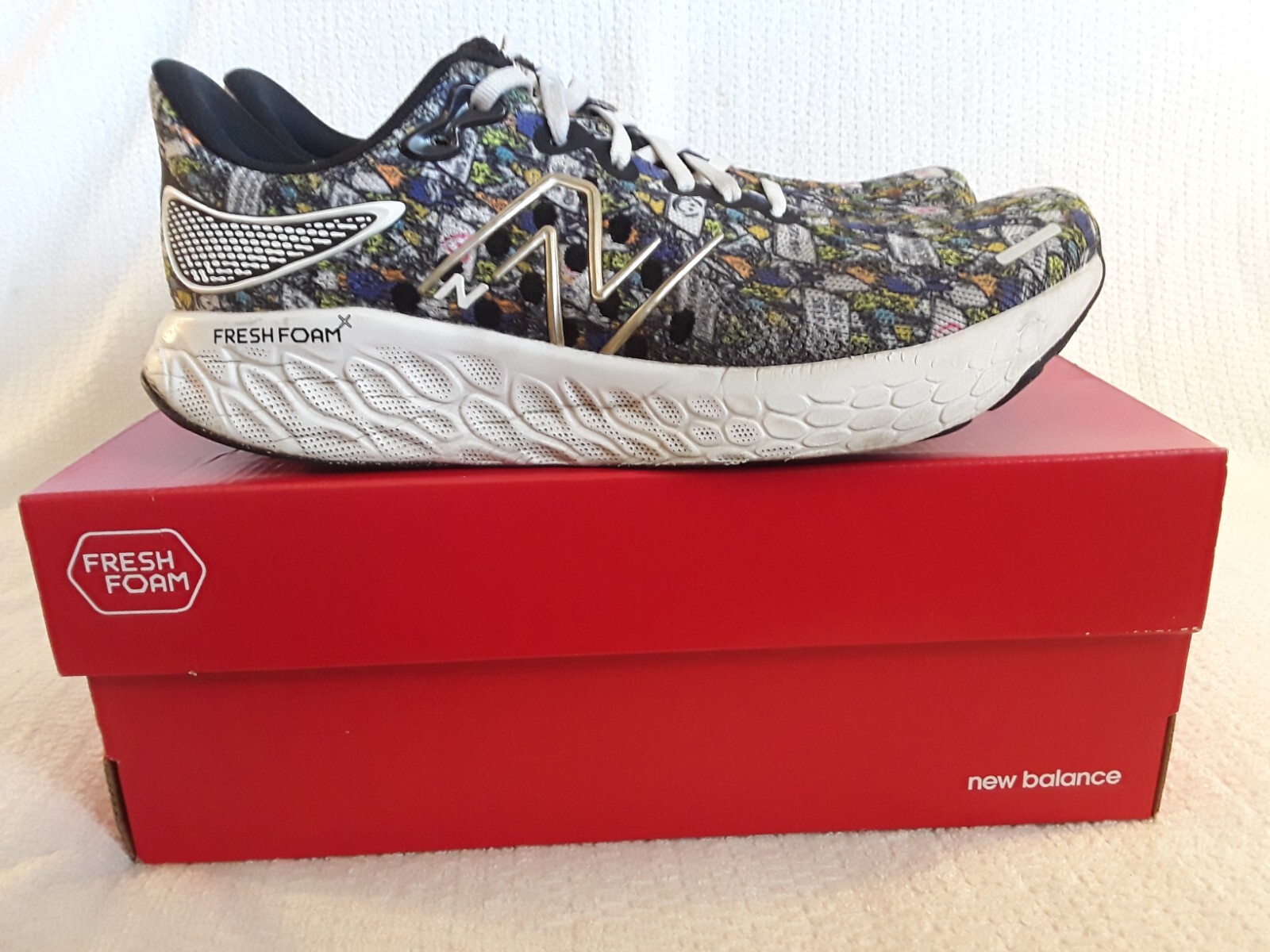 New Balance Sneakers Men's Fresh Foam M1080J12 Love AOP 9.5