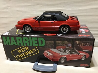 MARIED WITH CHILDREN AL BUNDY 1988 MUSTANG CONVERTIBLE FORD FOX 1/18 GMP 18904