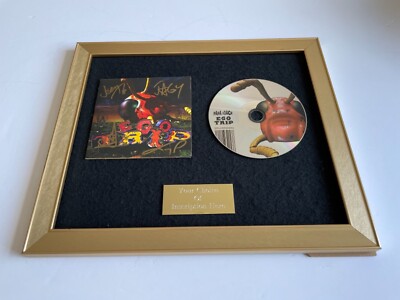    SIGNED/AUTOGRAPHED PAPA ROACH - EGO TRIP FRAMED CD PRESENTATION    