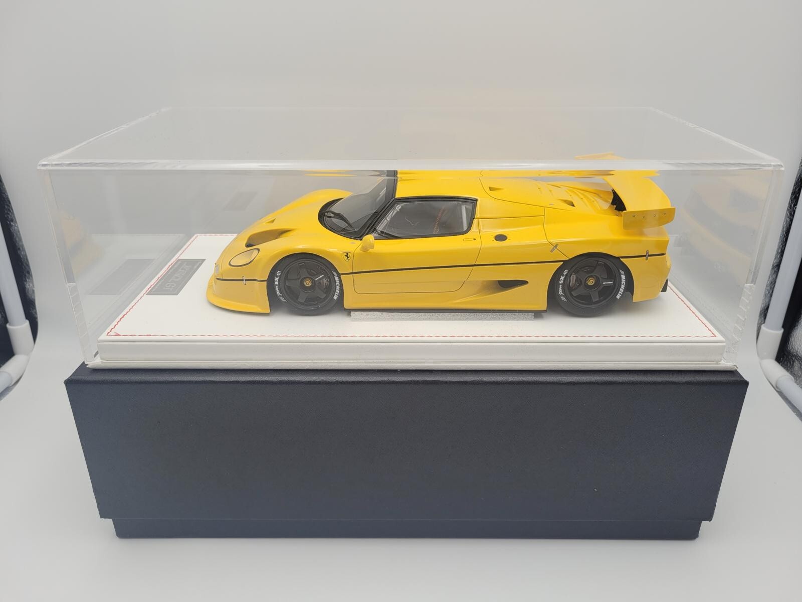 Bburago ミニカー 1/18 Ferrari F50 3台 Bburago ミニカー 1/18 Ferrari F50 3台 1/18 BBurago Ferrari