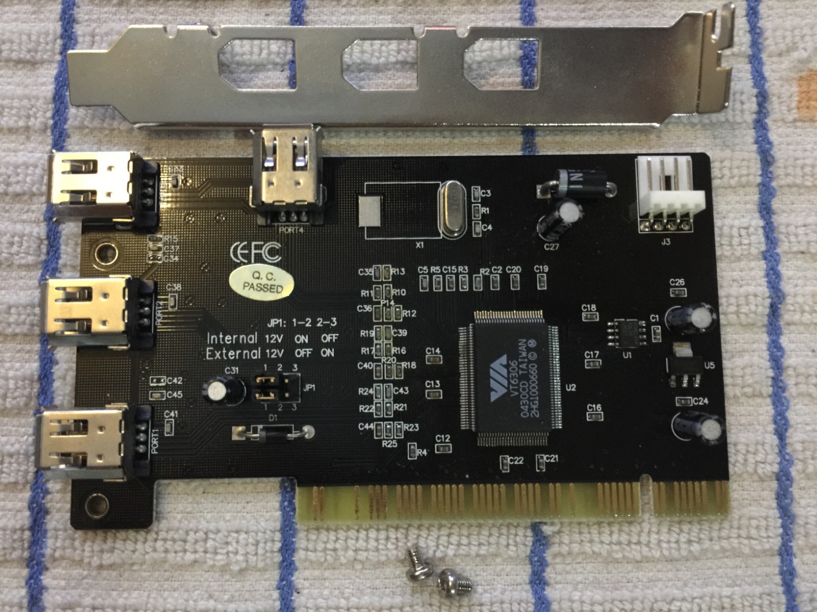 Used working UW-1394PCI-A01 Firewire PCI Card 3+1-Port. No Box, No CD Driver