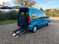 RENAULT KANGOO ELECTRIC RAMP 8000 MILES MOBILITY
