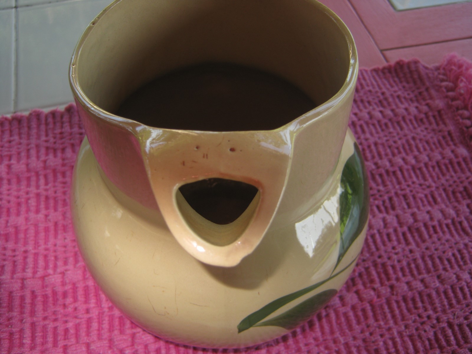 WATT POTTERY 4 PETAL STARFLOWER #17 PITCHER WITH ICE LIP