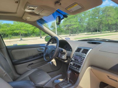 image 4 of interior