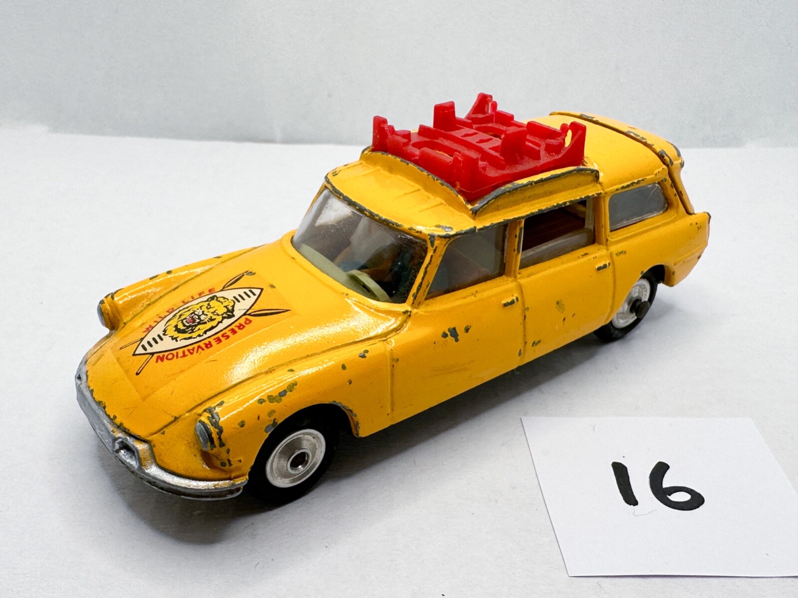 CORGI TOYS # 436 CITROEN SAFARI ID19 ESTATE CAR WILDLIFE
