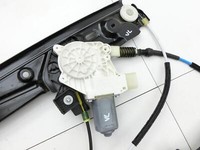 BMW F11 530dx 10-14 Kombi Fensterhebermotor Links Vorne BMW F11 530dx 10-14 09.06.2011 7271563 51337271563 7248171... Vorschau 4