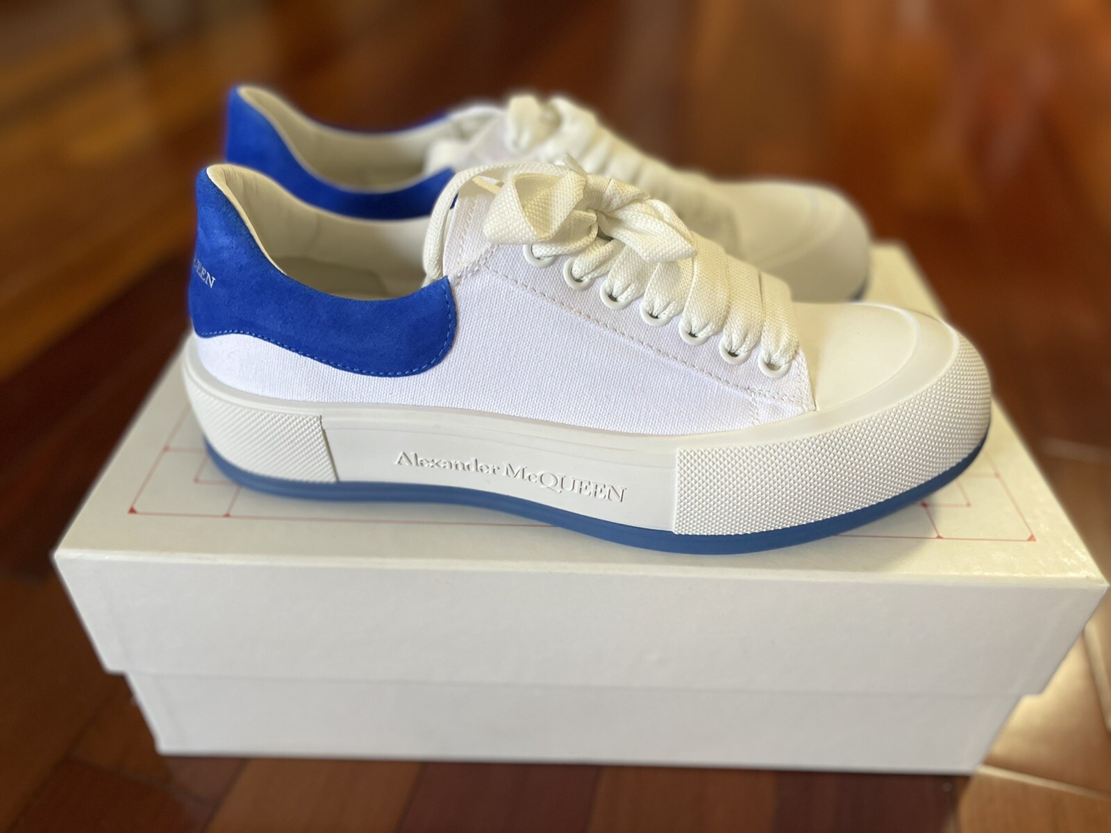 Alexander McQueen Deck Plimsoll 