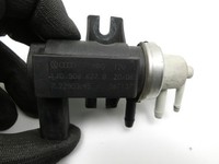 Audi A3 8P 04-08 TDI 2,0 103KW Magnetventil Pos.2 Audi A3 8P 04-08 12.10.2007 1J0906627B 7.22903.45 gebraucht Vorschau 4