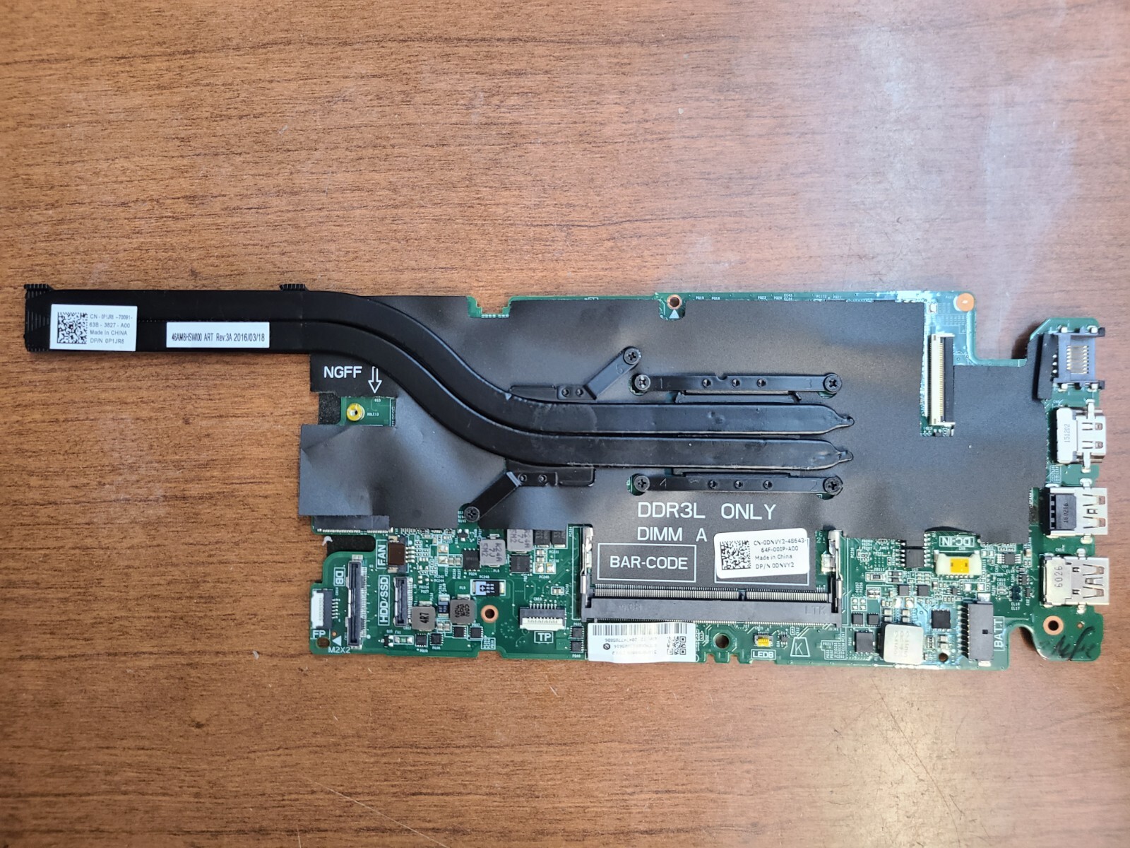 DELL Vostro SSD 450GB メモリ8GBキーボード・マウス付 DELL Vostro SSD 450GB メモリ8GBキーボード・マウス付 DELL