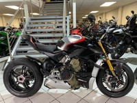 Ducati Streetfighter V4 SP 2022