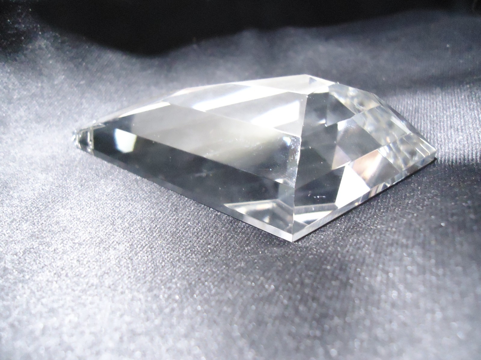 NOS LOT OF 5 FACETED 70MM CLEAR CRYSTAL KITE SHAPED CHANDELIER LAMP PART PRISM