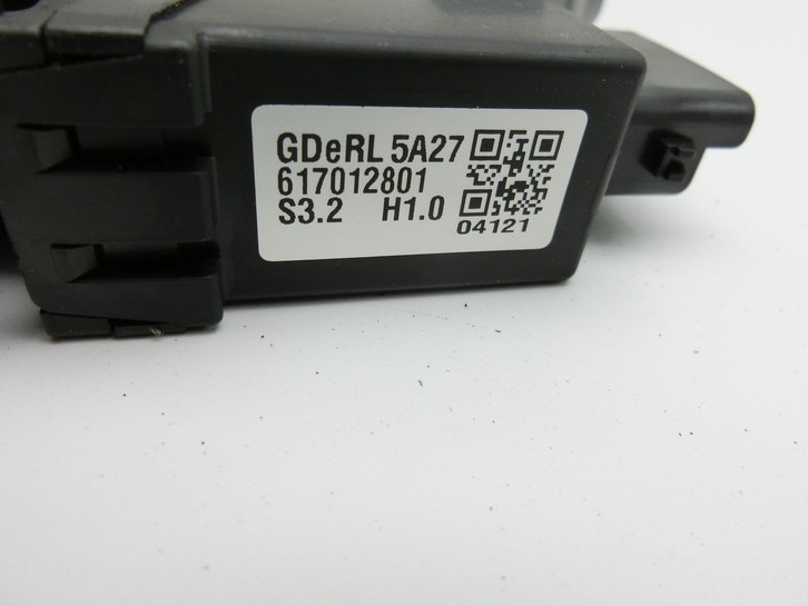 Hyundai I30 GD 12-17 Kombi Fensterhebermotor Links Hinten Hyundai I30 GD 12-17 25.06.2015 83450A6010 83450-A6010... Bild 4