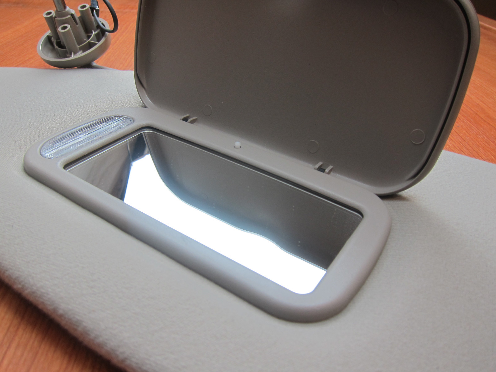 2013 2019 Dodge Ram 15005500 Passenger Side Taupe Sun Visor Mopar