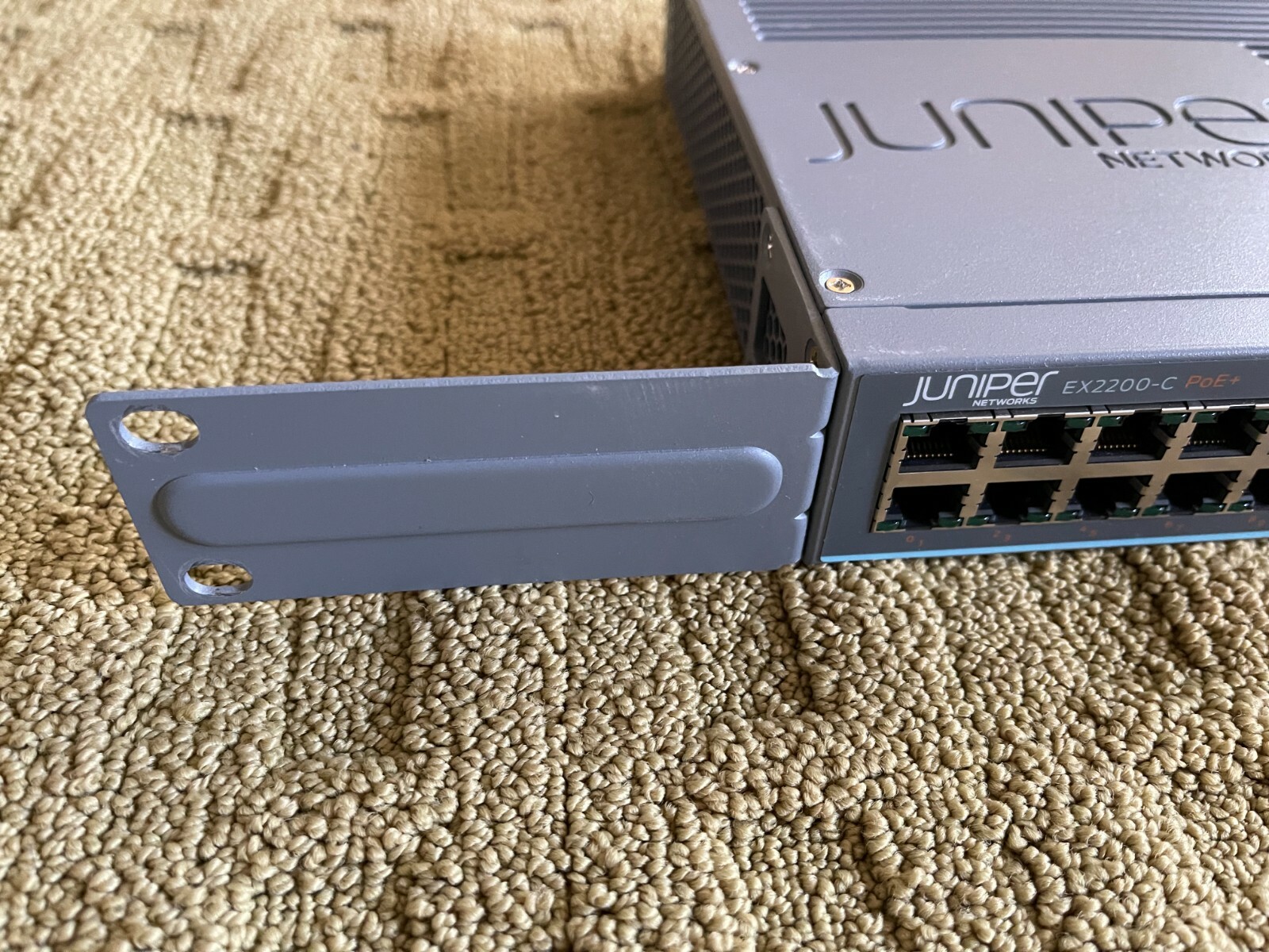 Juniper Networks EX2200C EX2200P Rack Mount Kit (EXRMK2)のeBay公認海外通販