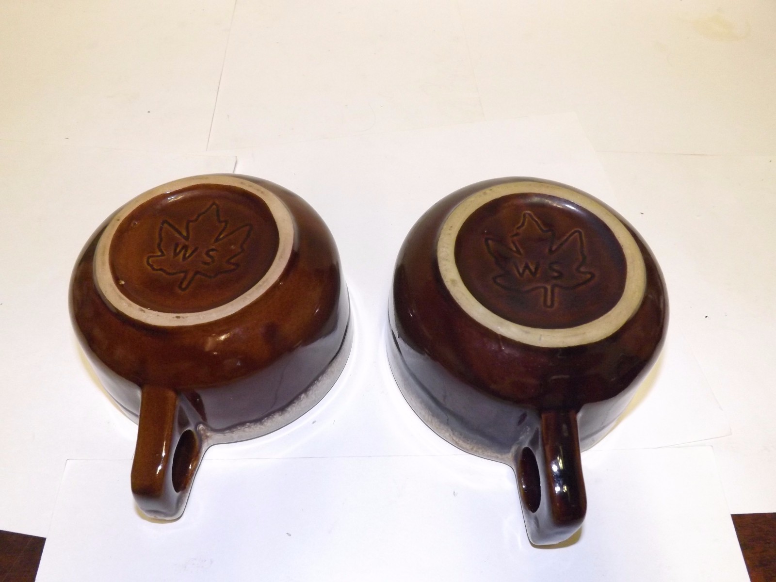 2 WS MONMOUTH MAPLE LEAF BROWN DRIP SOUP CHILI HANDLE BOWLS