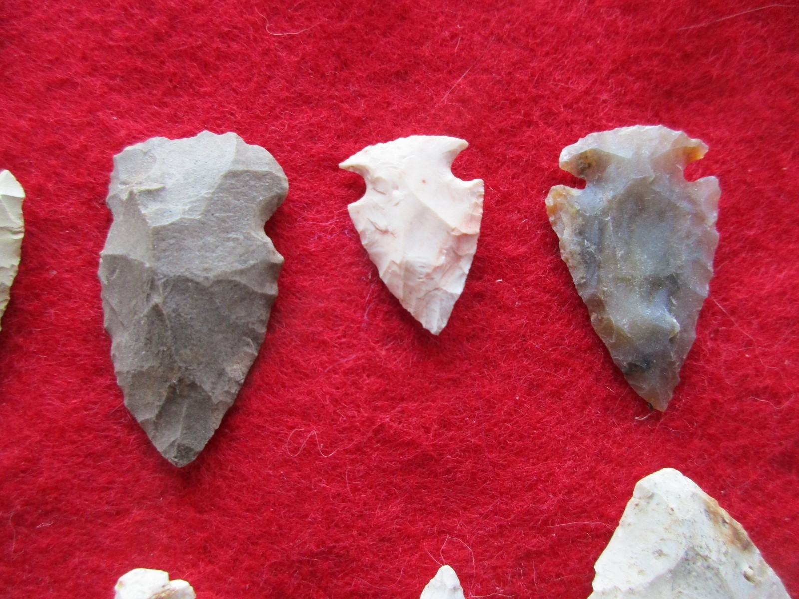 NICE GROUP OF 10 ARROWHEADS, VARIETY OF TYPES & SIZES,   #WHA-0110