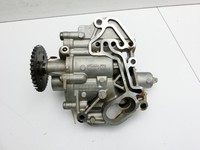 Audi A4 8W B9 15-19 TFSI 1,4 110KW CVNA Ölpumpe Audi A4 8W B9 15-19 08.08.2017 04E115103AF 04E115109E gebraucht Vorschau 5