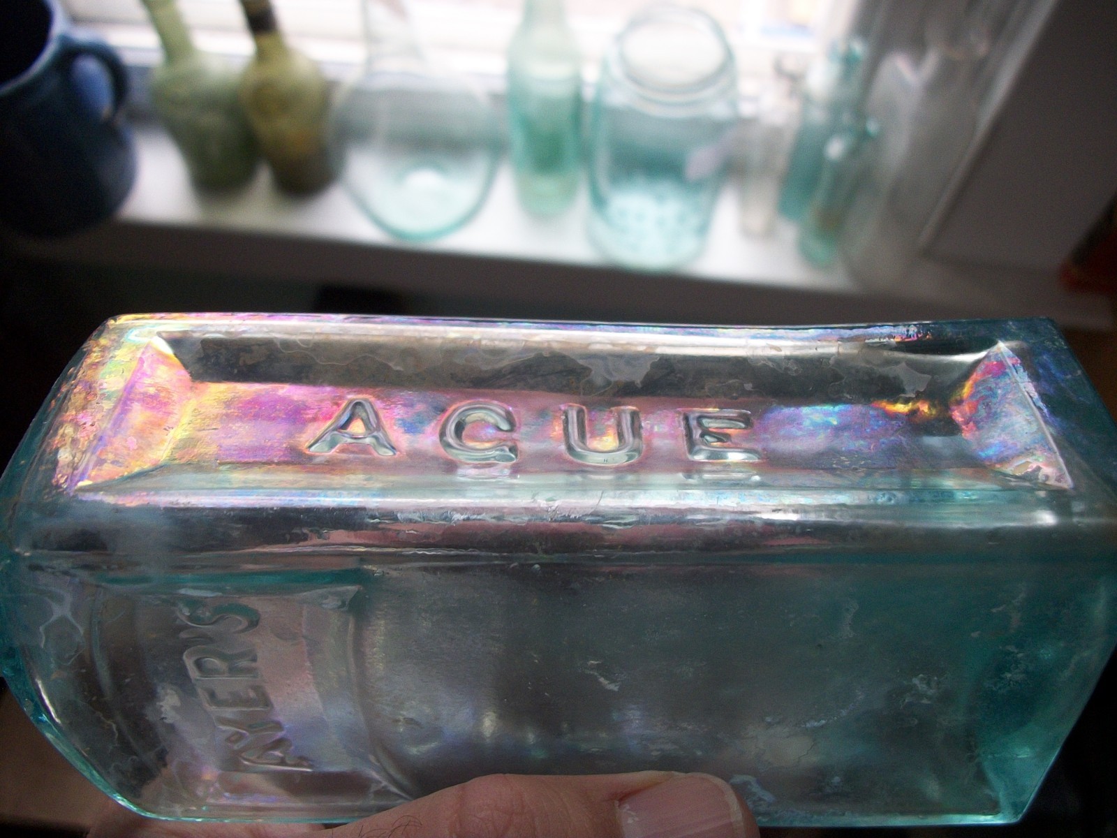 1880 AYER'S AGUE CURE LOWELL MASSACHUSETTS TOOLED LIP PATENT MED FREE SHIPPING