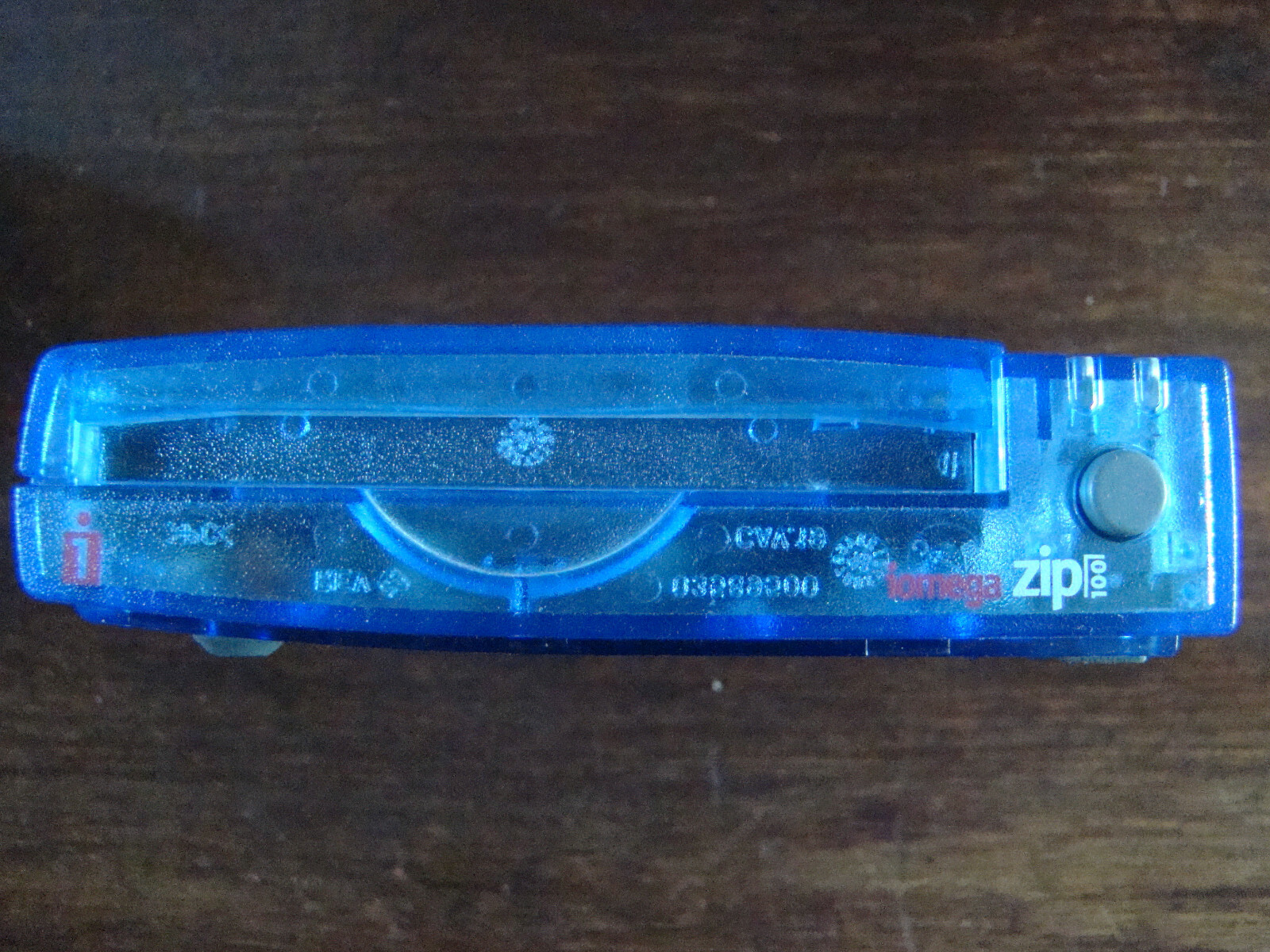 Zip 100 USB External Drive with Adapter & USB Cable