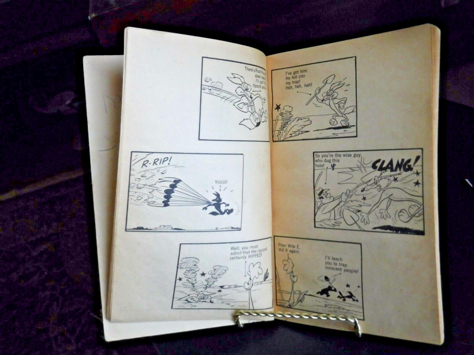 Road Runner Paperback Comic Book Now Age Books 63-2970 Warner Bros, Vintage 1971