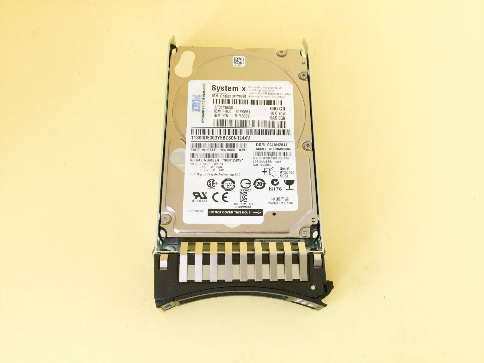 PCパーツ 81Y3805 IBM 900GB 10K 6G SFF SAS HDD 81Y3805 IBM 900GB 10K 6G SFF SAS HDD