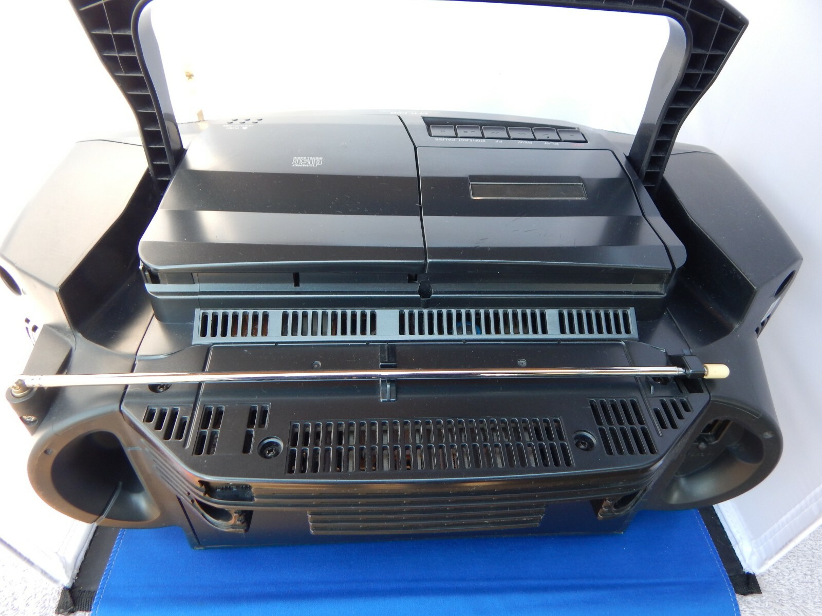 Sony CFD-G50 CD/Radio/Cassette Boombox W/Sealed Cassette Tape