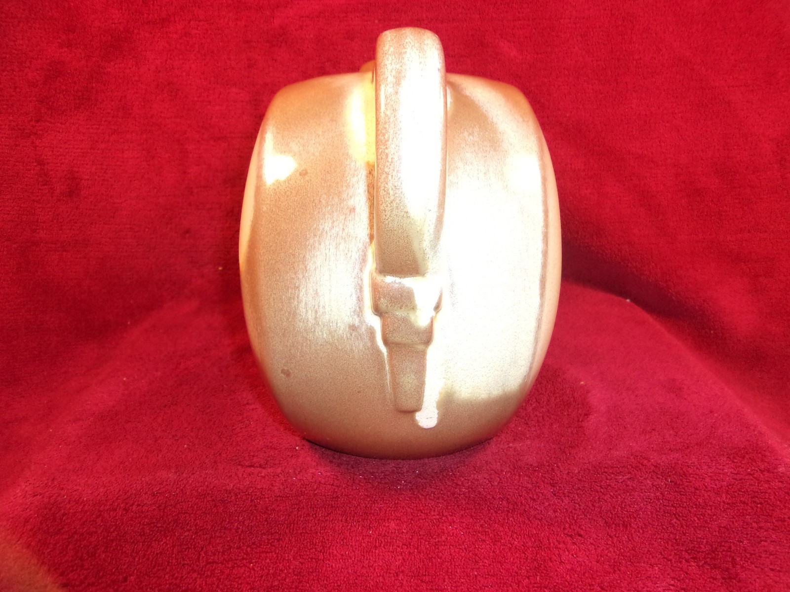 Vintage Frankoma  Pottery  #86 2 Qt. Jug In desert Gold Glaze 7