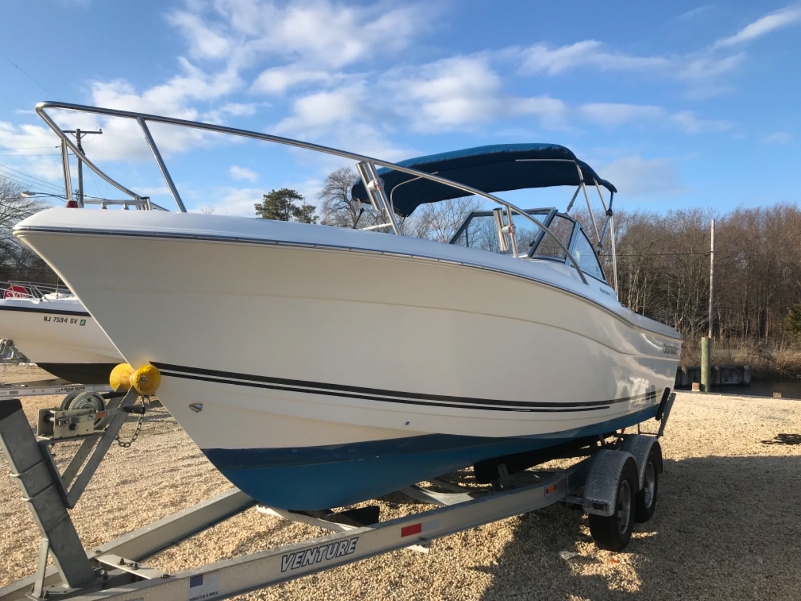 2006 Clearwater 2200 DC with trailer