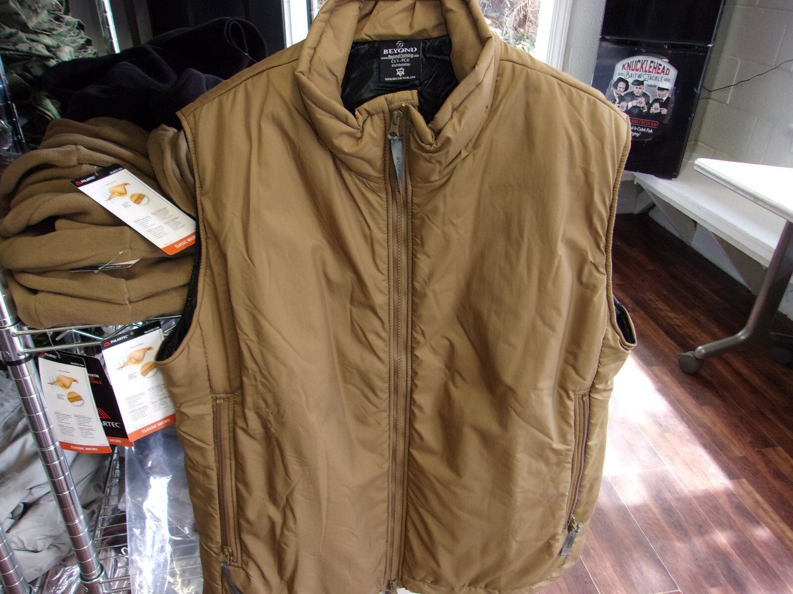 BEYOND CLOTHING LEVEL7 VEST COYOTE希少US-S Beyond Clothing PCU Level 7 Vest / Coyote | AT EASE SHOP