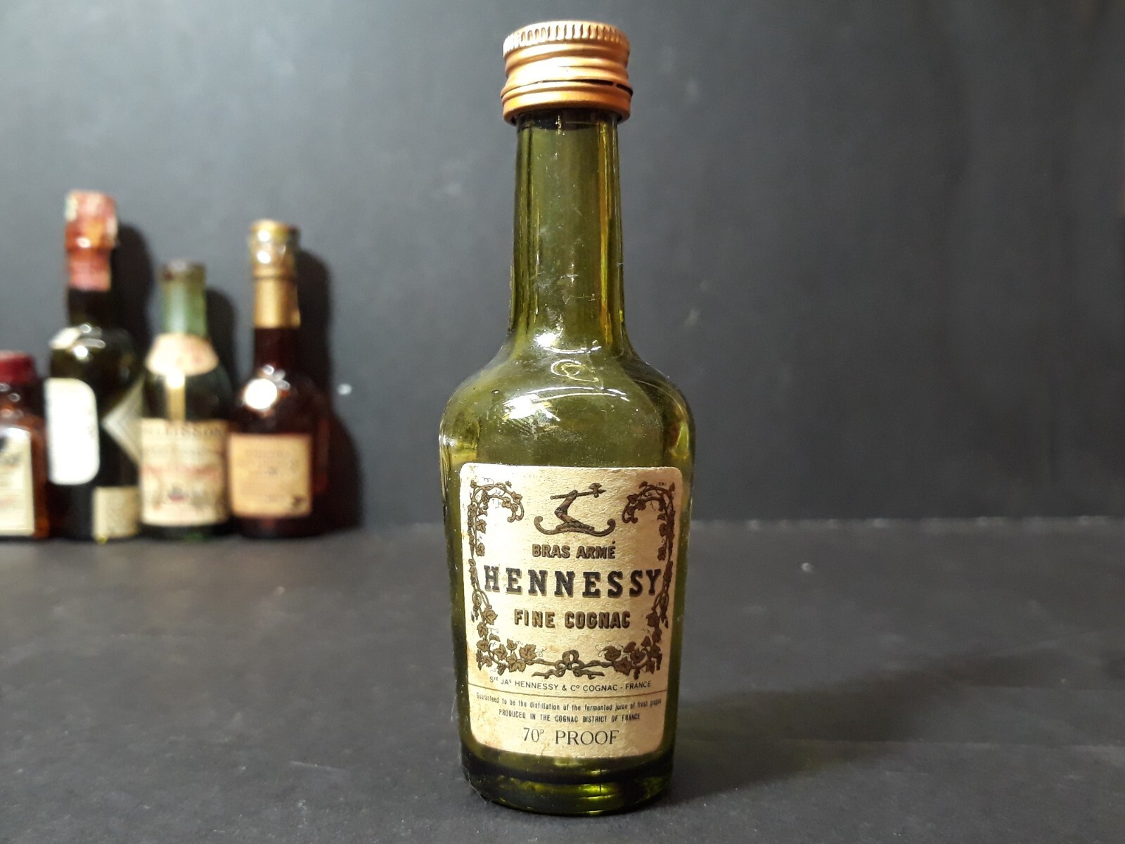 古酒(未開封)Hennessy Cognac vintage HENNESSY Fine Cognac ~ 1/10th Pint Bottle MINIATURE