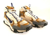 nike hiking boots mens