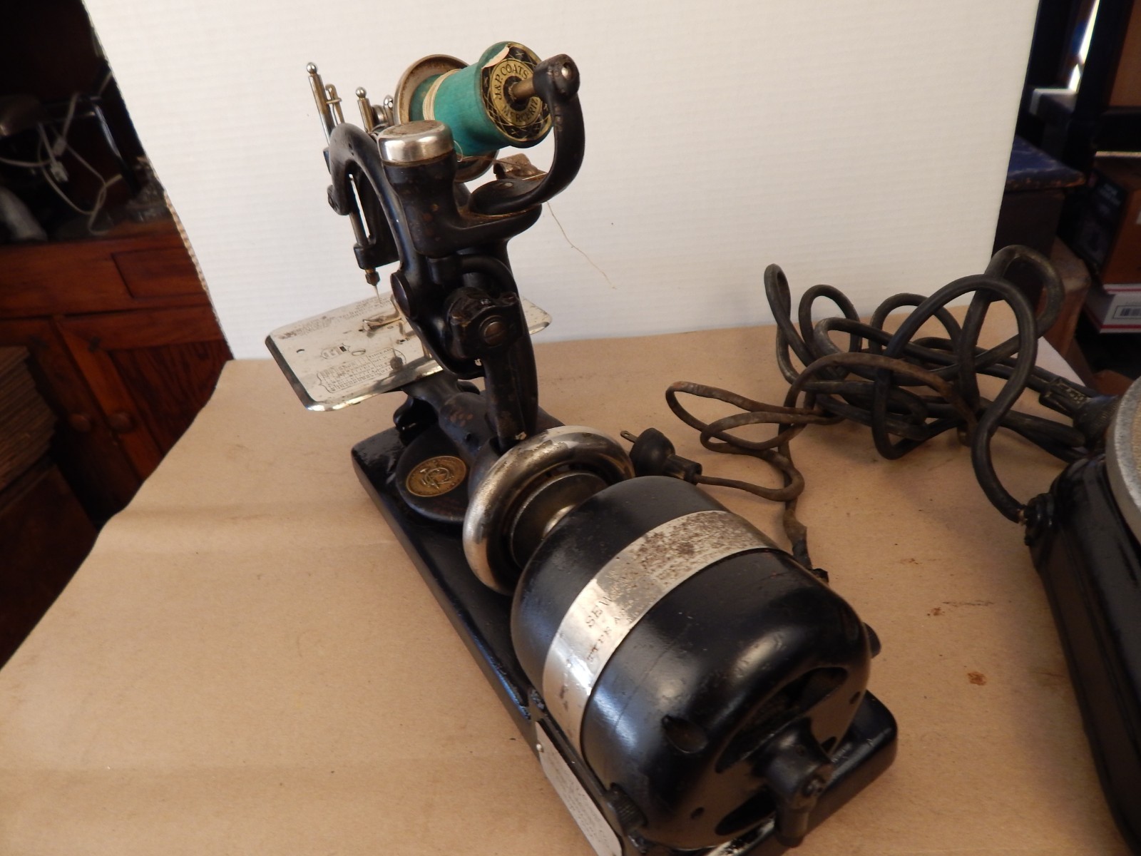 Antique WILLCOX & GIBBS Chain Stitch SEWING MACHINE w/Motor & Foot Control NICE