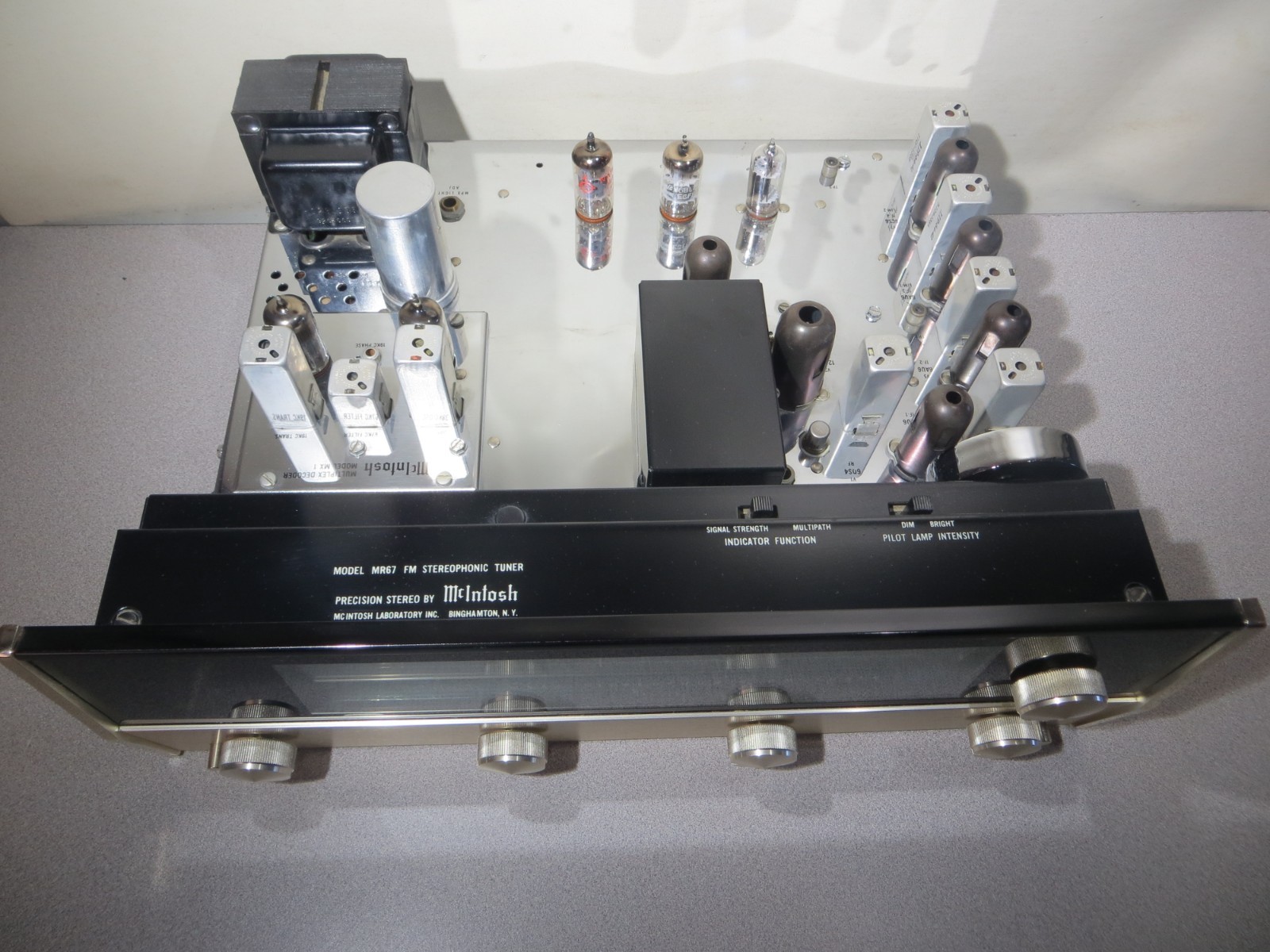 MCINTOSH MR 67 Stereo Tuner in Excellent Condition