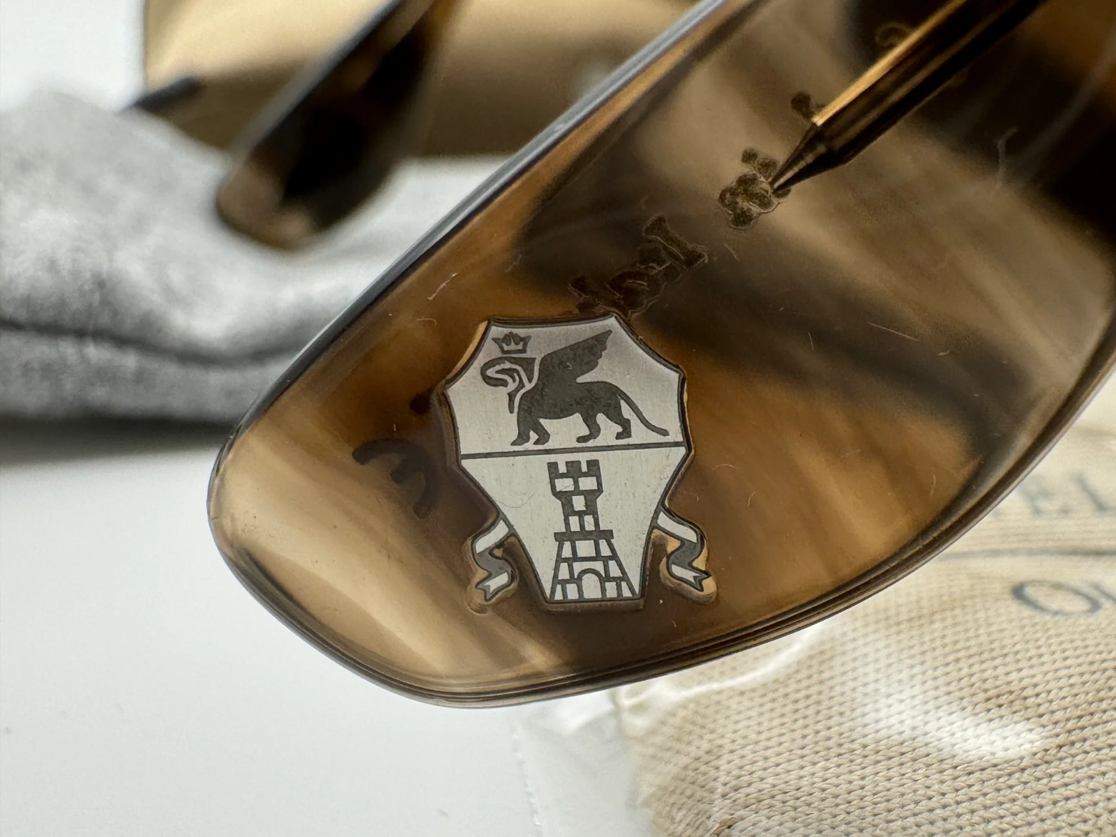 Pre-owned Oliver Peoples Ov 5472su Filu' 50mm 171832 Taupe Smoke/shale Gradient Sunglasses