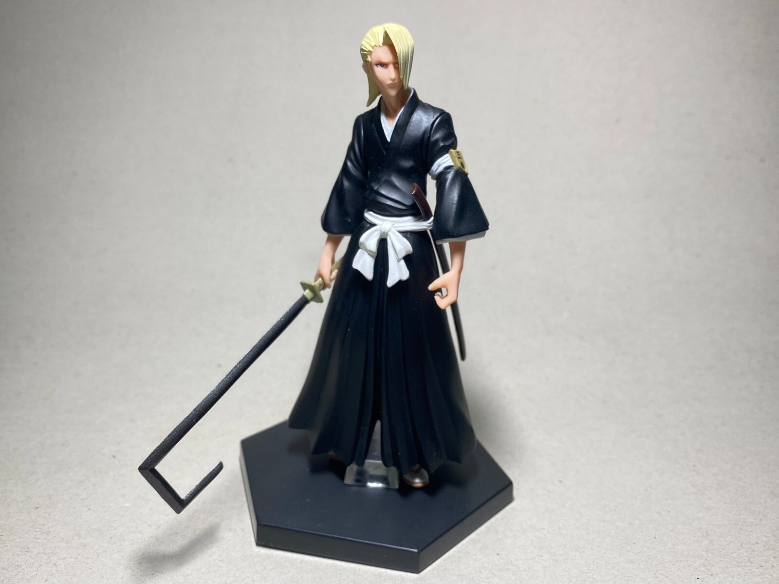 KIRA Jojo's Bizarre Adventure Mometria Figure - Yoshikage Kira