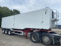 2014 FRUEHAUF  TRI AXLE STEPFRAME PLANKSIDED 70 YARD TASCC TIPPING