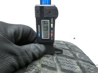 Toyota RAV4 IV 13-16 1x Reifen Winterreifen Nexen 225/65R17 102H 6.6mm Toyota RAV4 IV 13-16 04.07.2014 gebraucht Vorschau 2