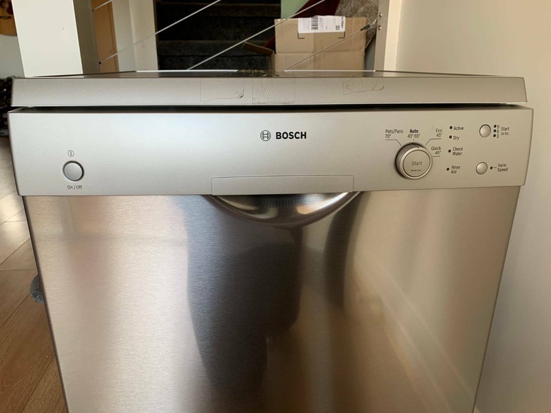 bosch stainless steel freestanding dishwasher sms40e08au
